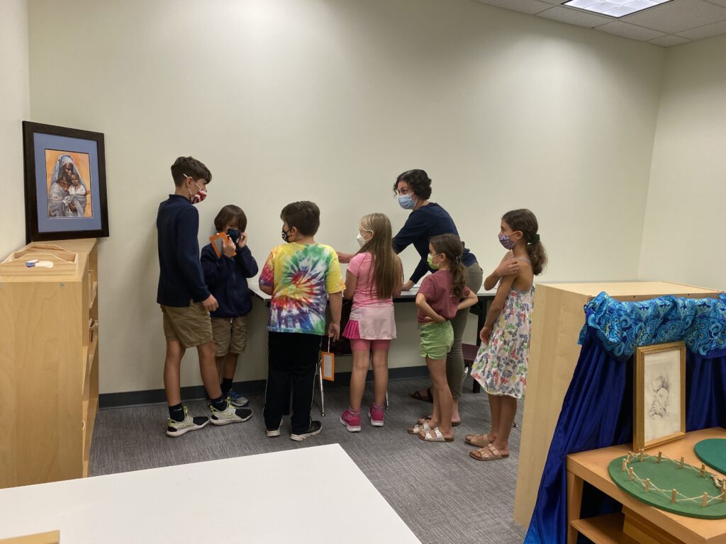 Level 2 CGS Atrium children observing leaven